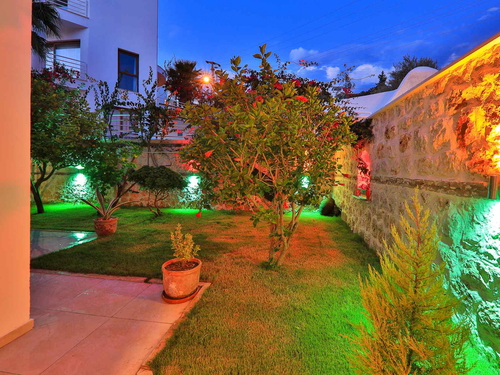  gece  -  Kasım
  | Kalkan’da Deniz Manzaralı Lüks Villa, Merkezi Konumda Rüya Tatil